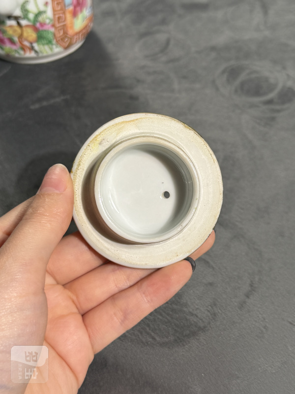 清晚期广彩开光人物故事纹壶 - 图10
